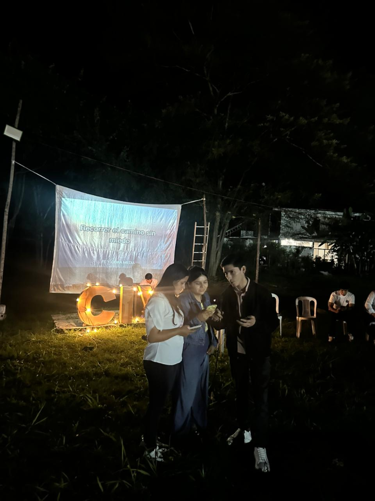 Letras CIV iluminadas